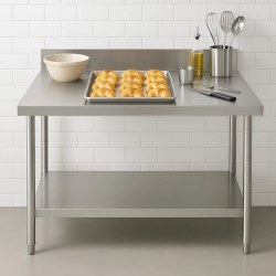 Mesa De Trabajo Gastronomica Panetti 1.5 Mts Acero Inox 304 Con Zocalo